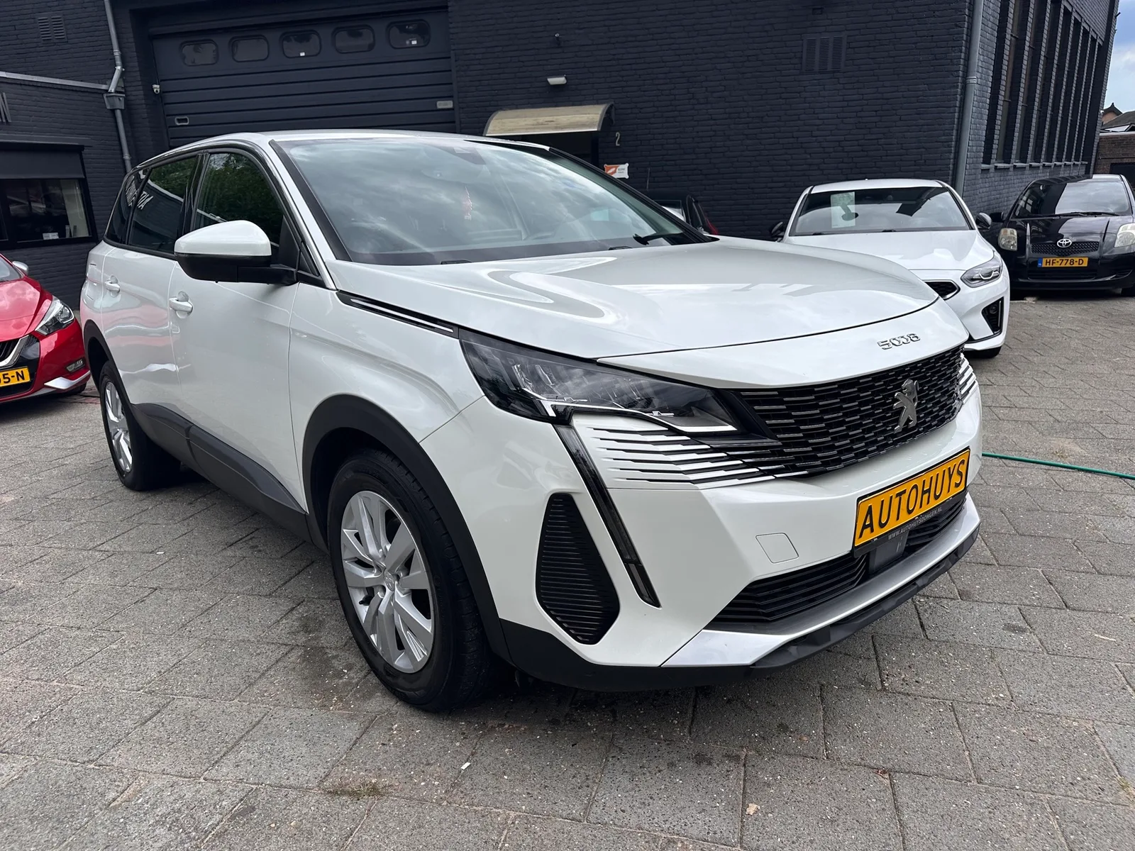 Peugeot 5008 (2021) — foto 1