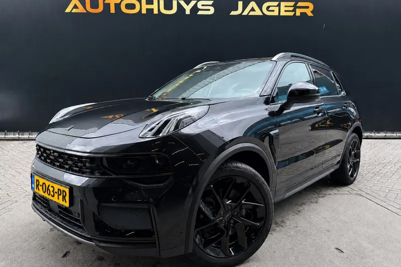 Lynk & Co 01 (2022)