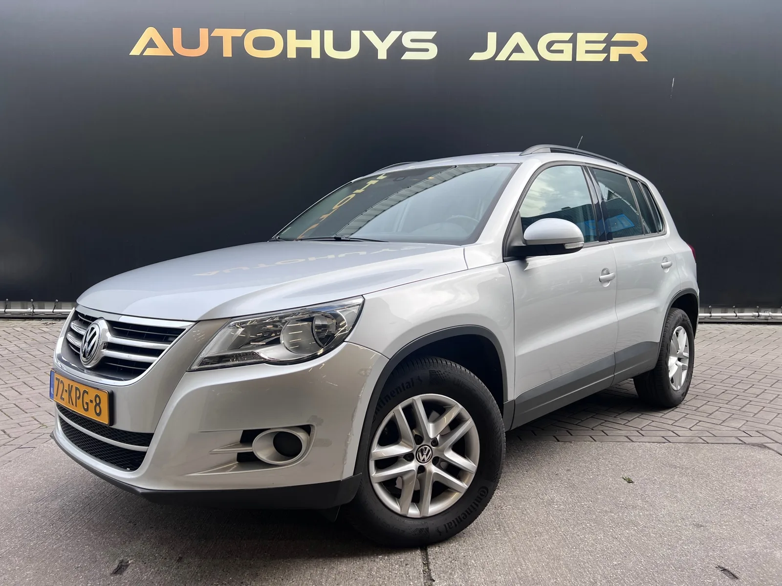 Volkswagen Tiguan (2010) — foto 1