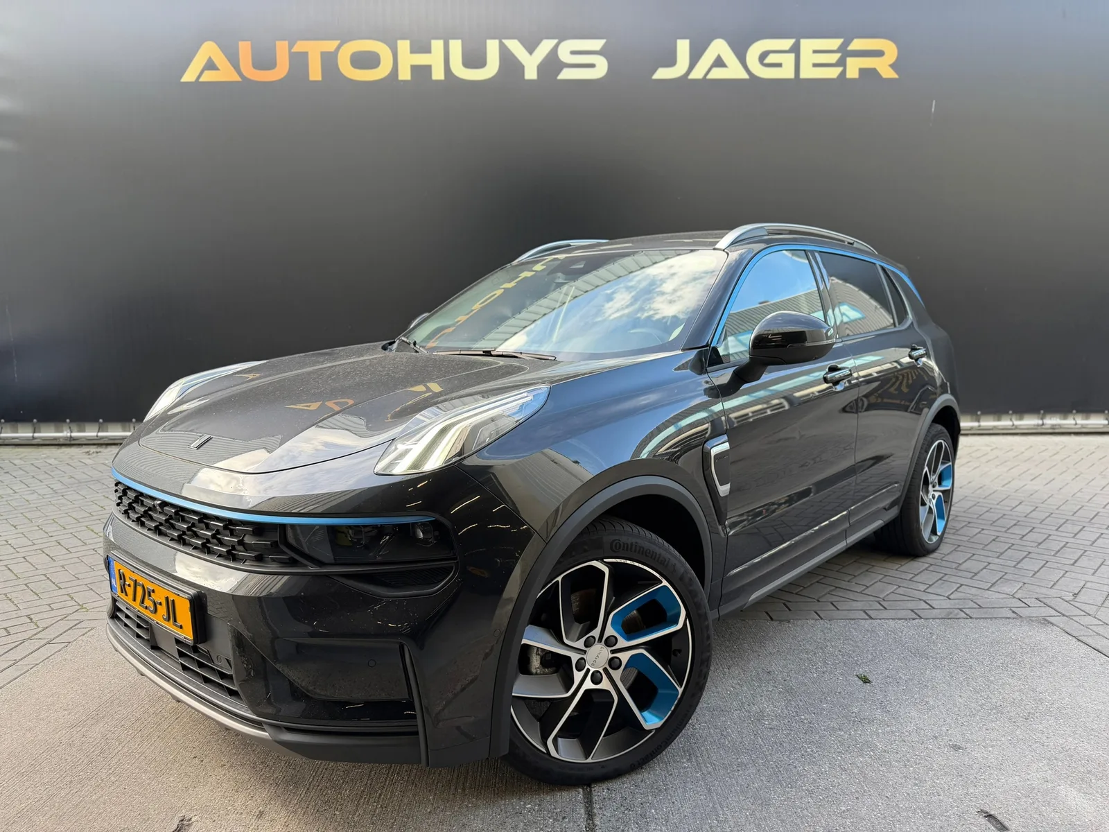 Lynk & Co 01 (2022) — foto 1