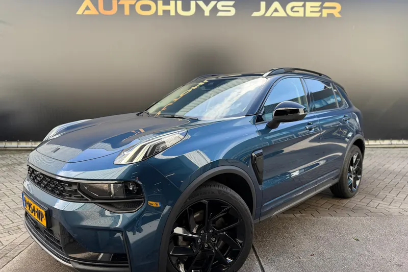 Lynk & Co 01 (2022)