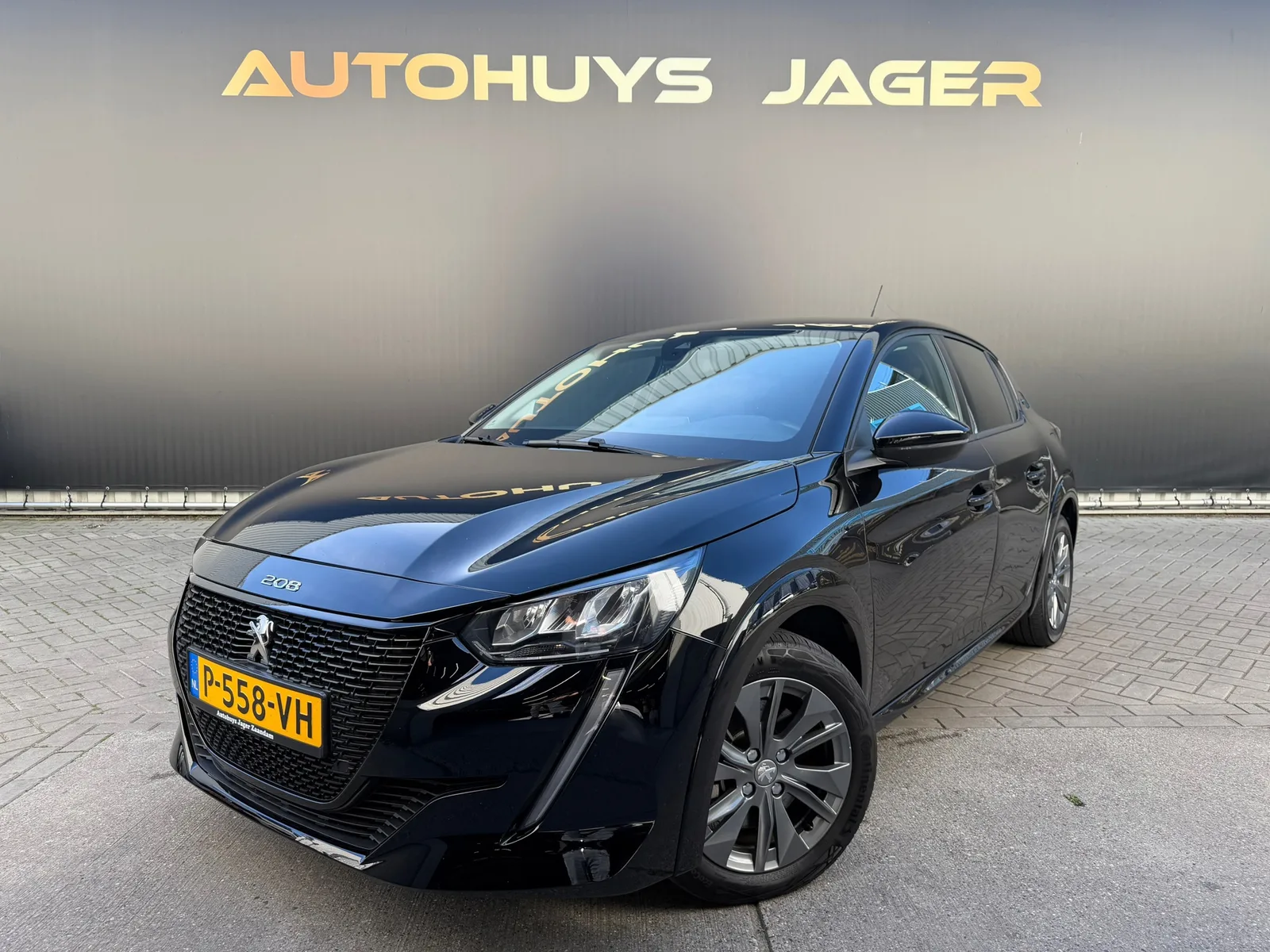 Peugeot e-208 (2022) — foto 1