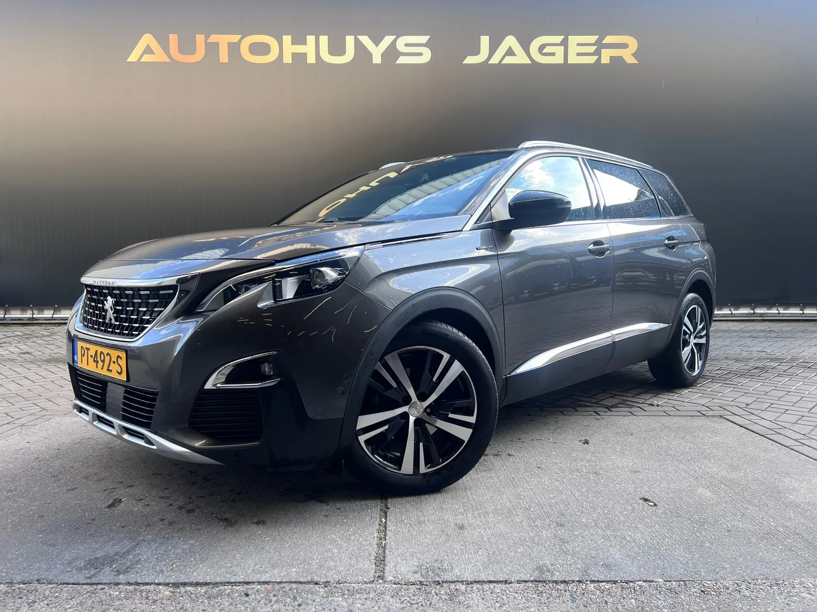 Peugeot 5008 (2017) — foto 1