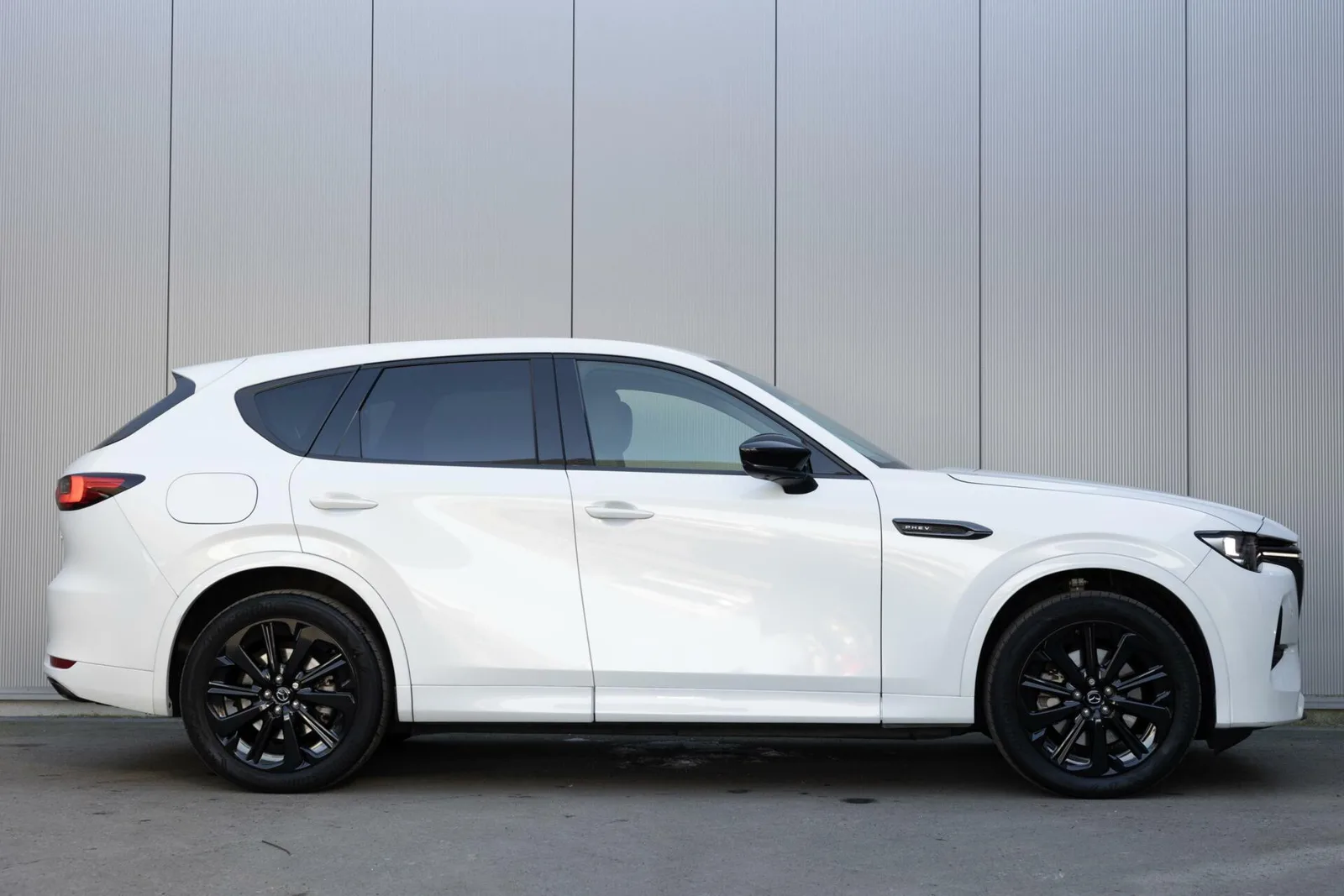 Mazda CX-60 (2023) — foto 1