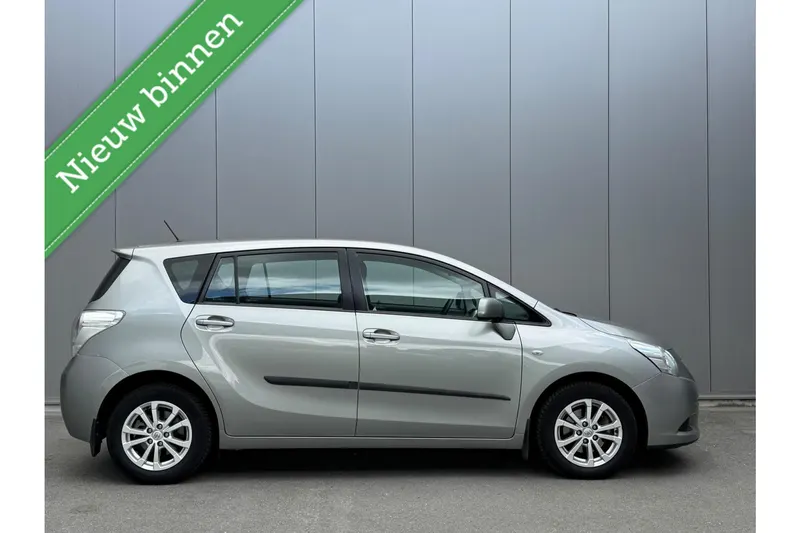 Toyota Verso (2012)