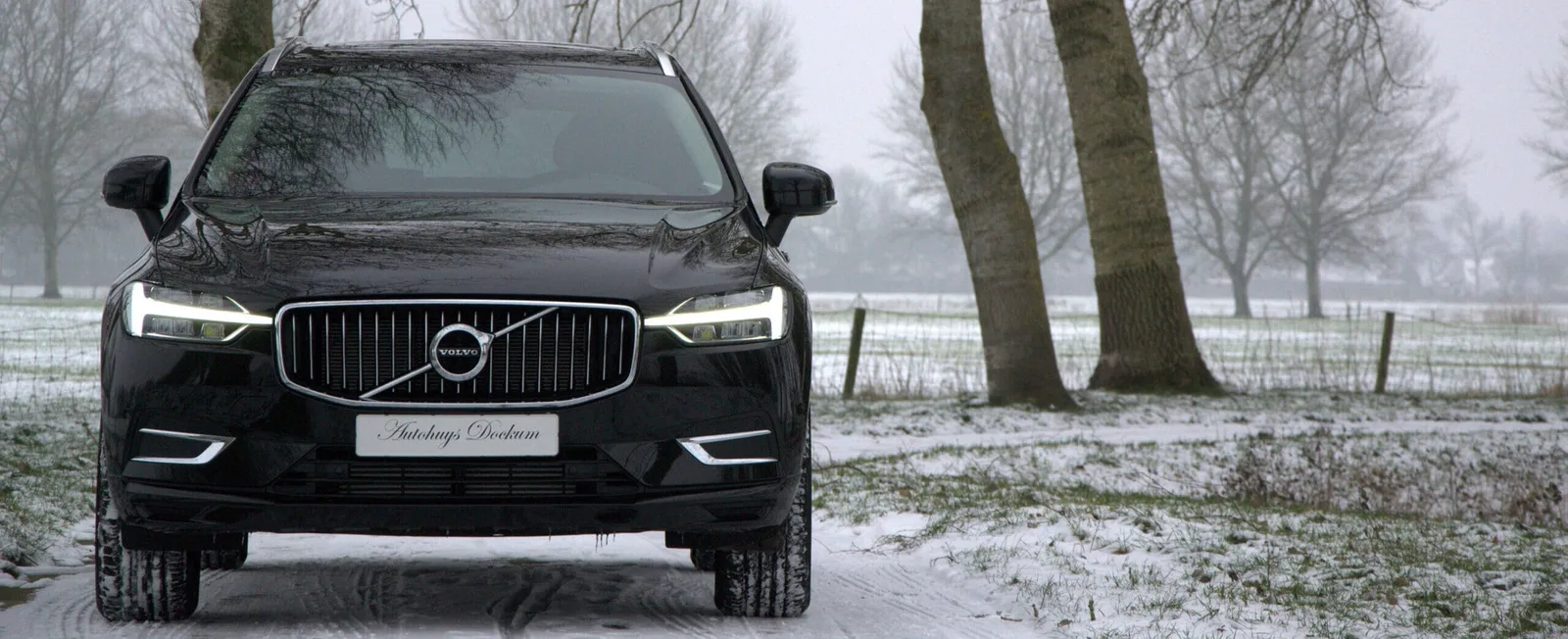 Volvo XC40 (2021) — foto 1