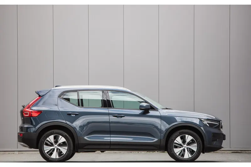 Volvo XC40 (2025)