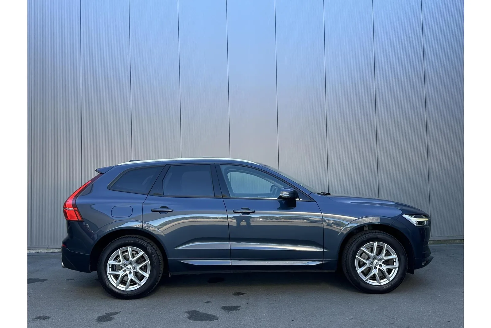 Volvo XC60 (2018) — foto 1