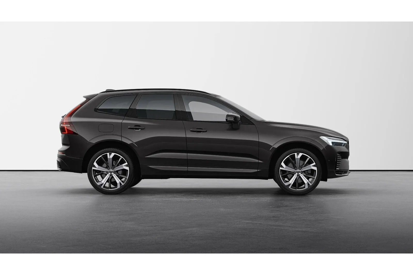 Volvo XC60 (2025) — foto 1