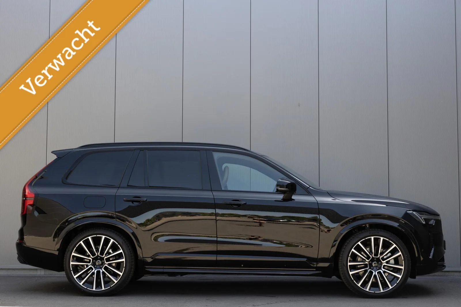 Volvo XC90 (2026) — foto 1