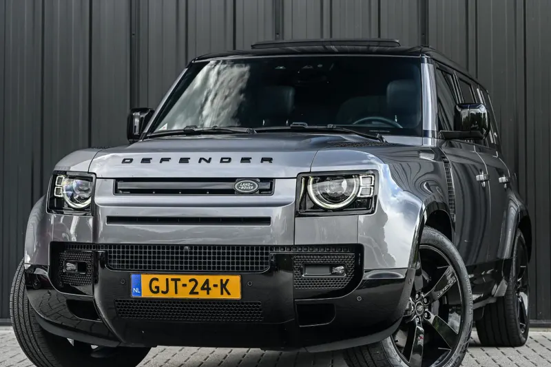Land Rover Defender (2024)