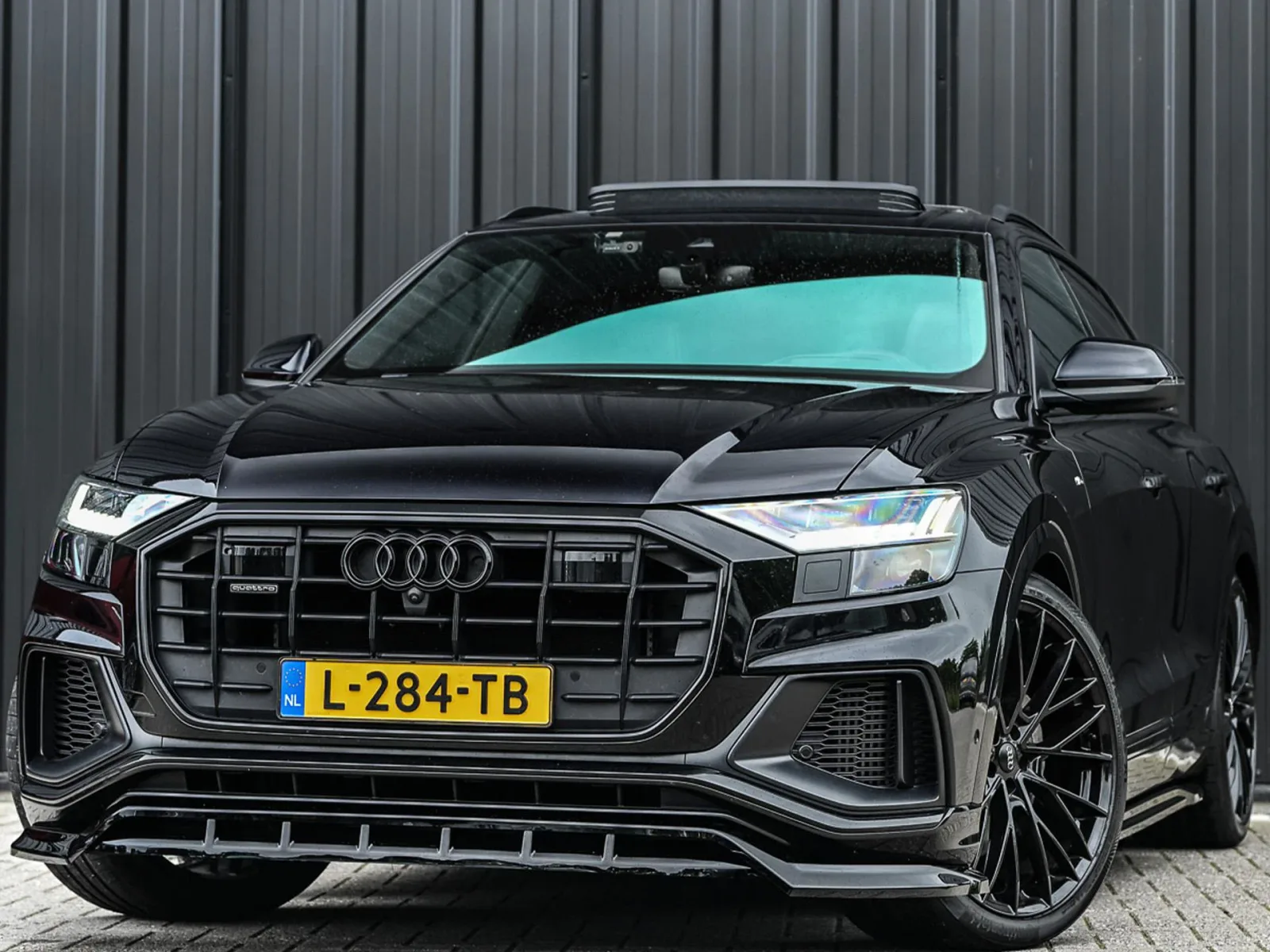 Audi Q8 (2021) — foto 1