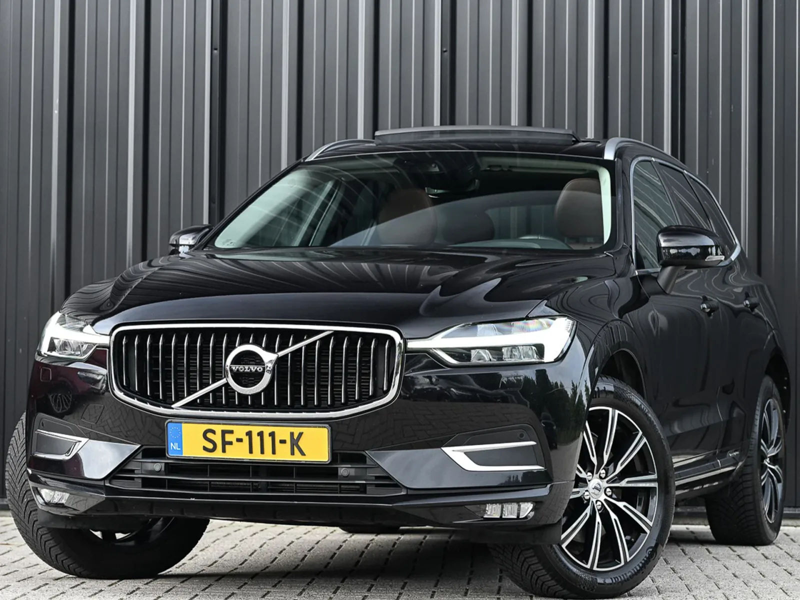Volvo XC60 (2018) — foto 1