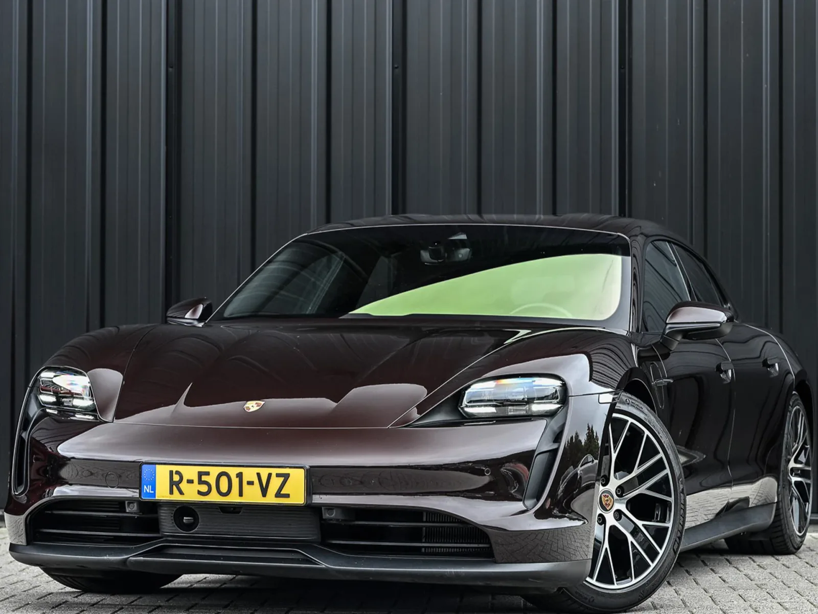 Porsche Taycan Sport Turismo (2022) — foto 1
