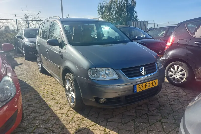 Volkswagen Touran (2004)