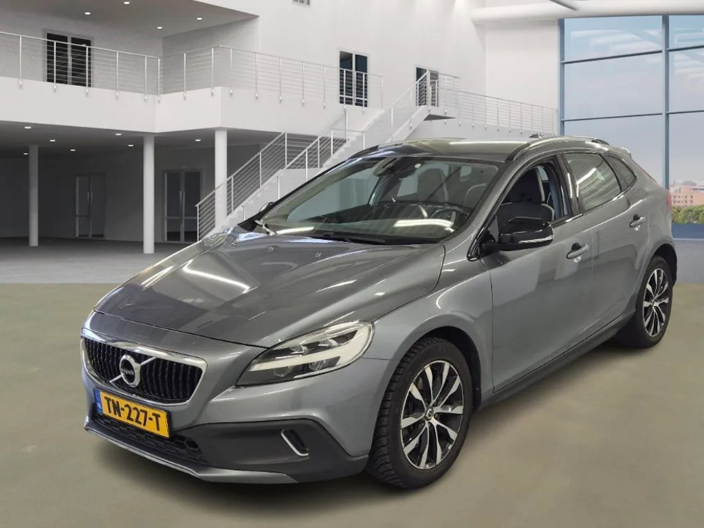 Volvo V40 (2018) — foto 1