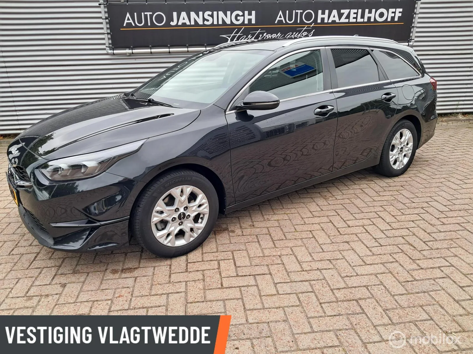 Kia Ceed (2022) — foto 1