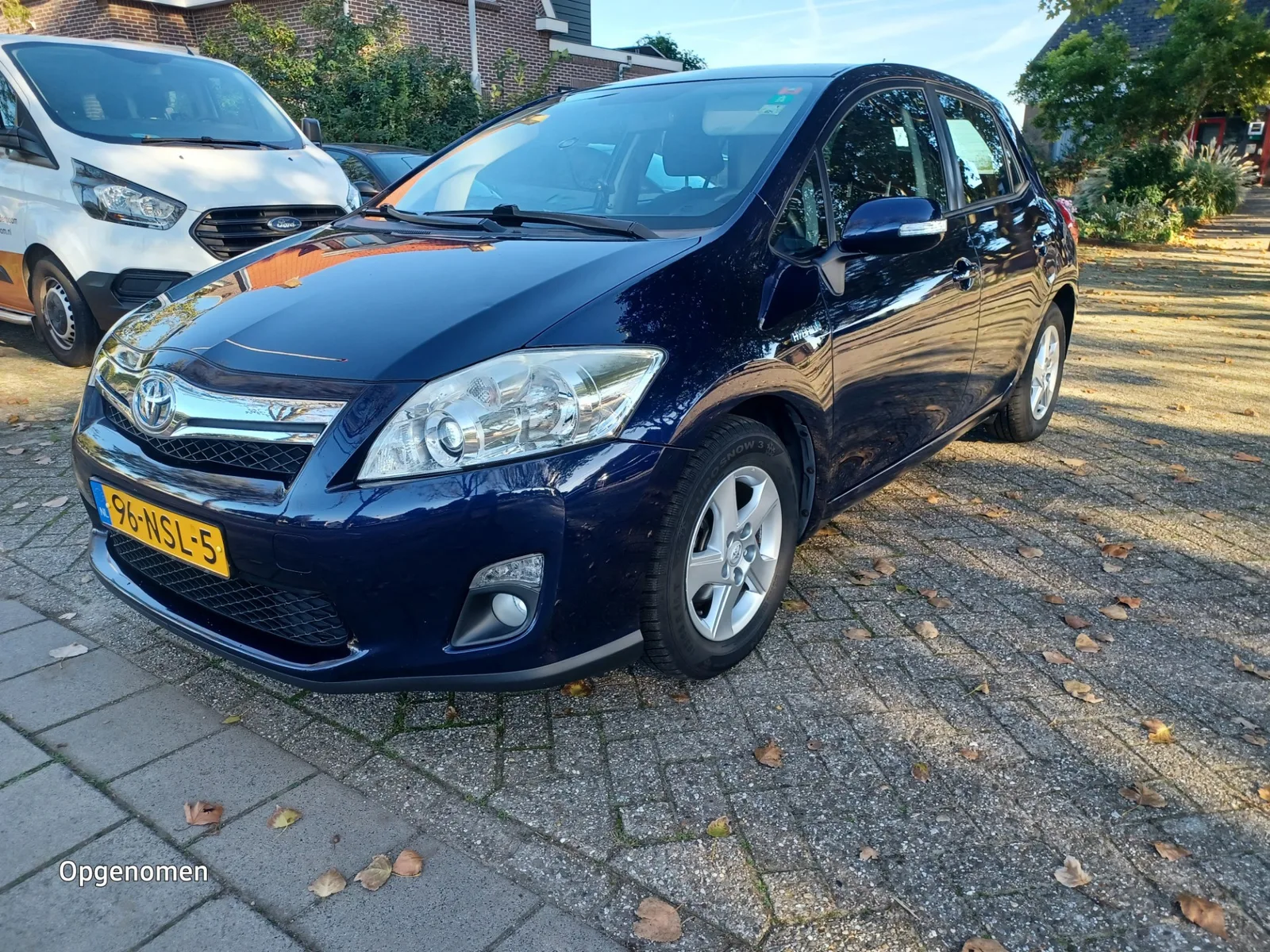 Toyota Auris (2011) — foto 1