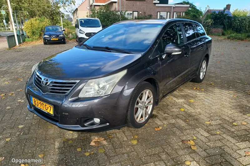 Toyota Avensis (2011)