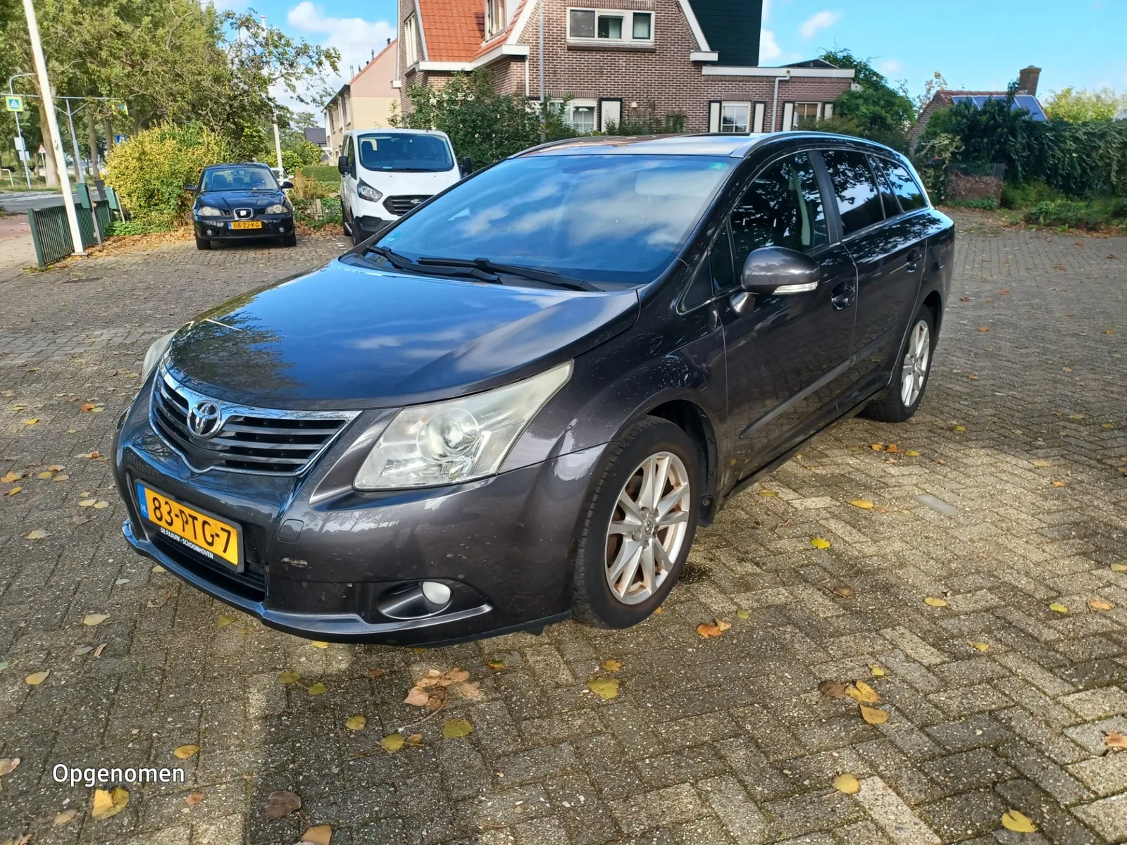 Toyota Avensis (2011) — foto 1