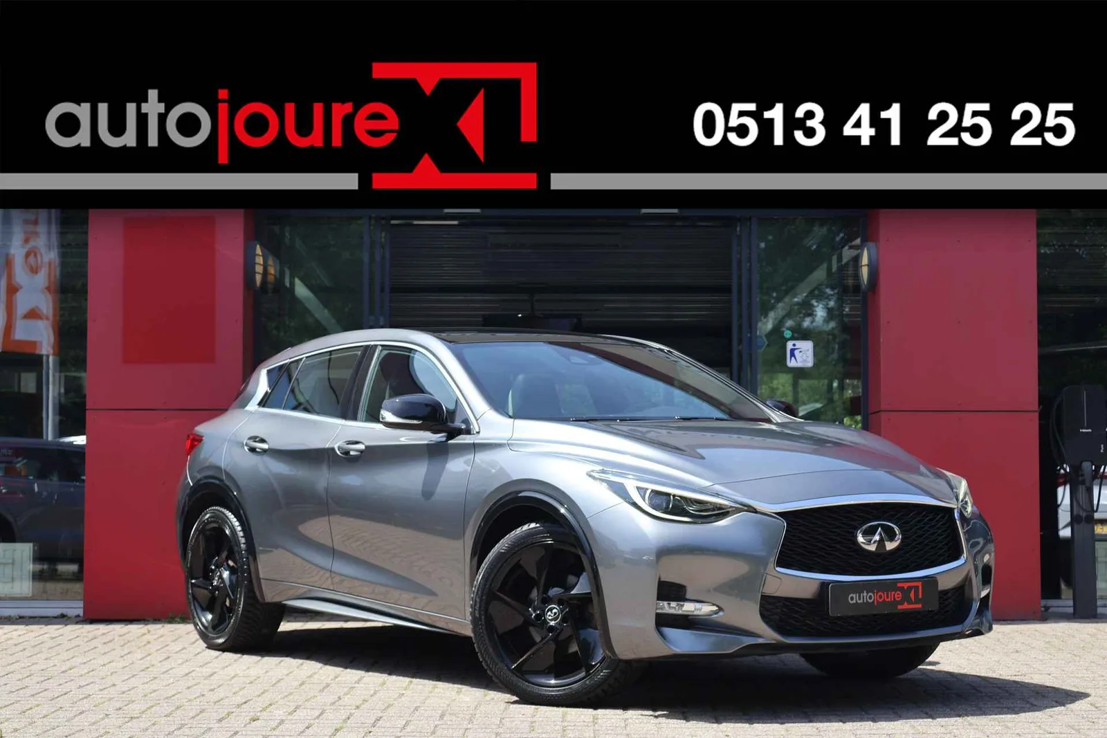 Infiniti Q30 (2017) — foto 1