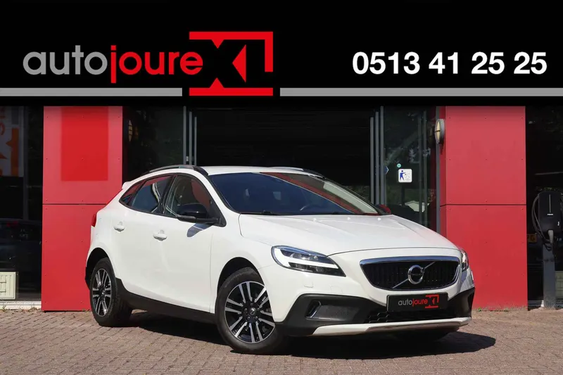 Volvo V40 Cross Country (2018)