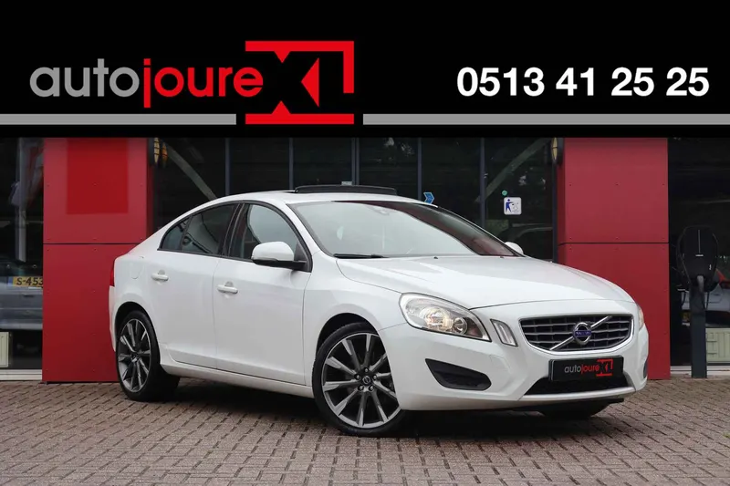 Volvo S60 (2010)