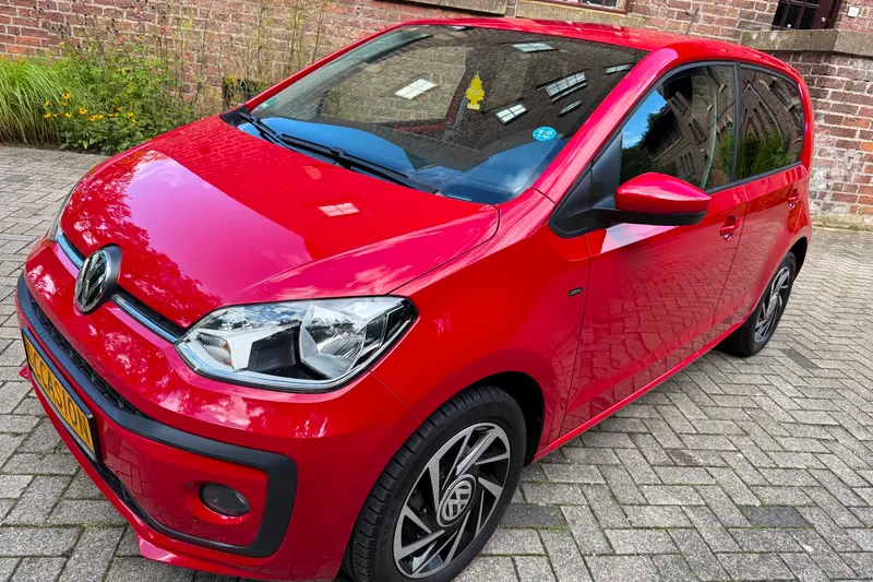 Volkswagen Up! (2018)