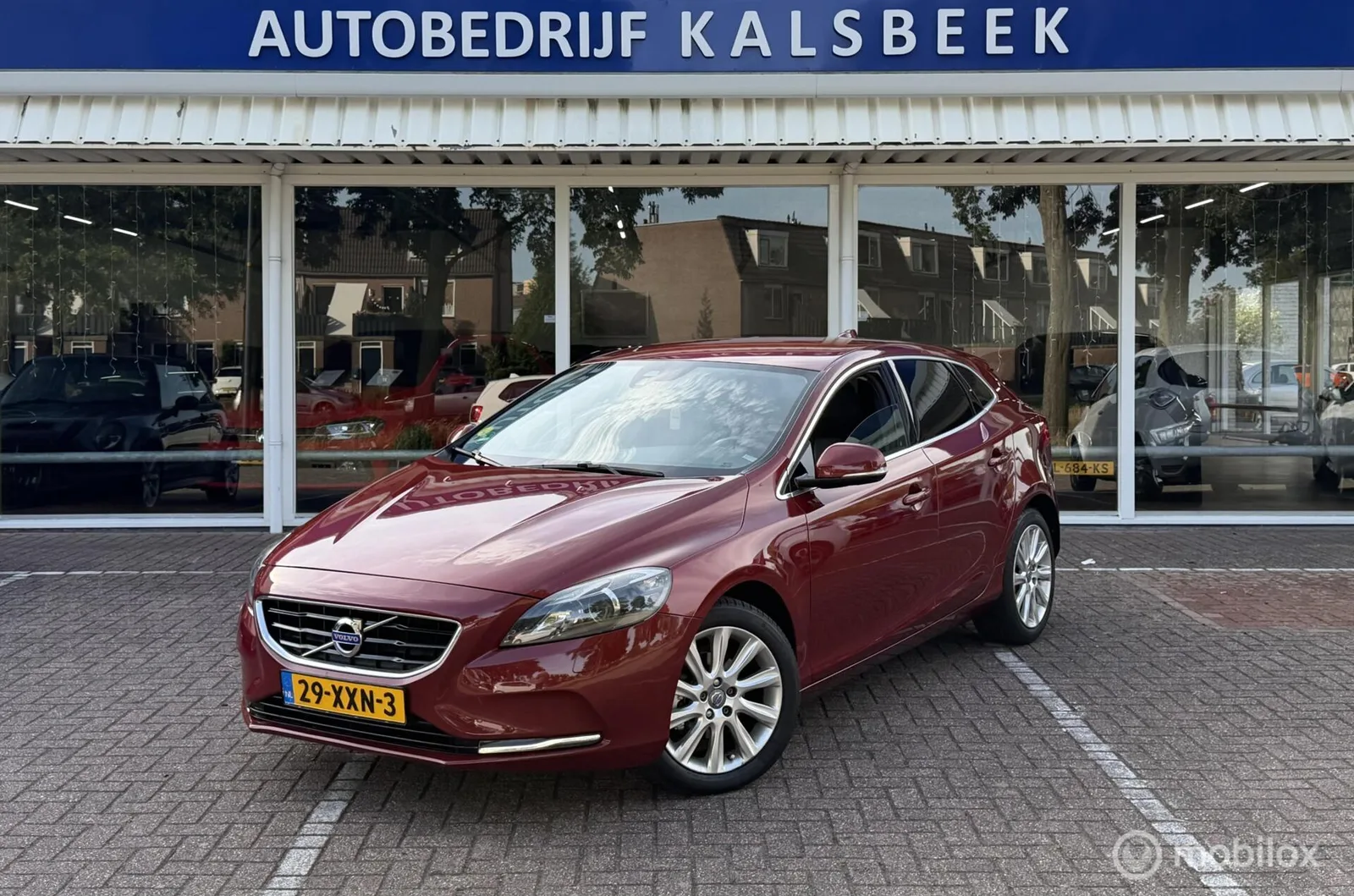 Volvo V40 (2012) — foto 1