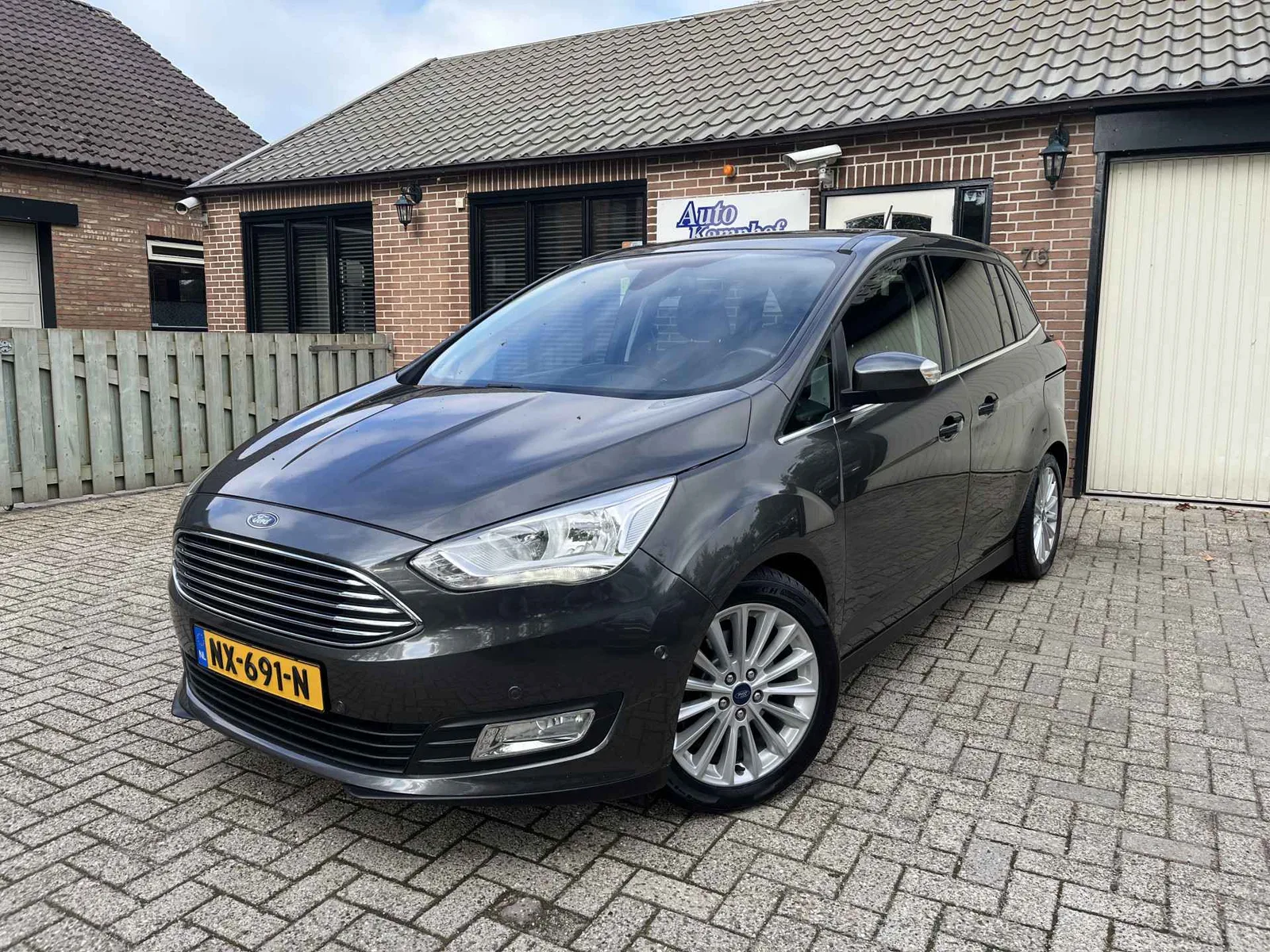 Ford Grand C-Max (2017) — foto 1