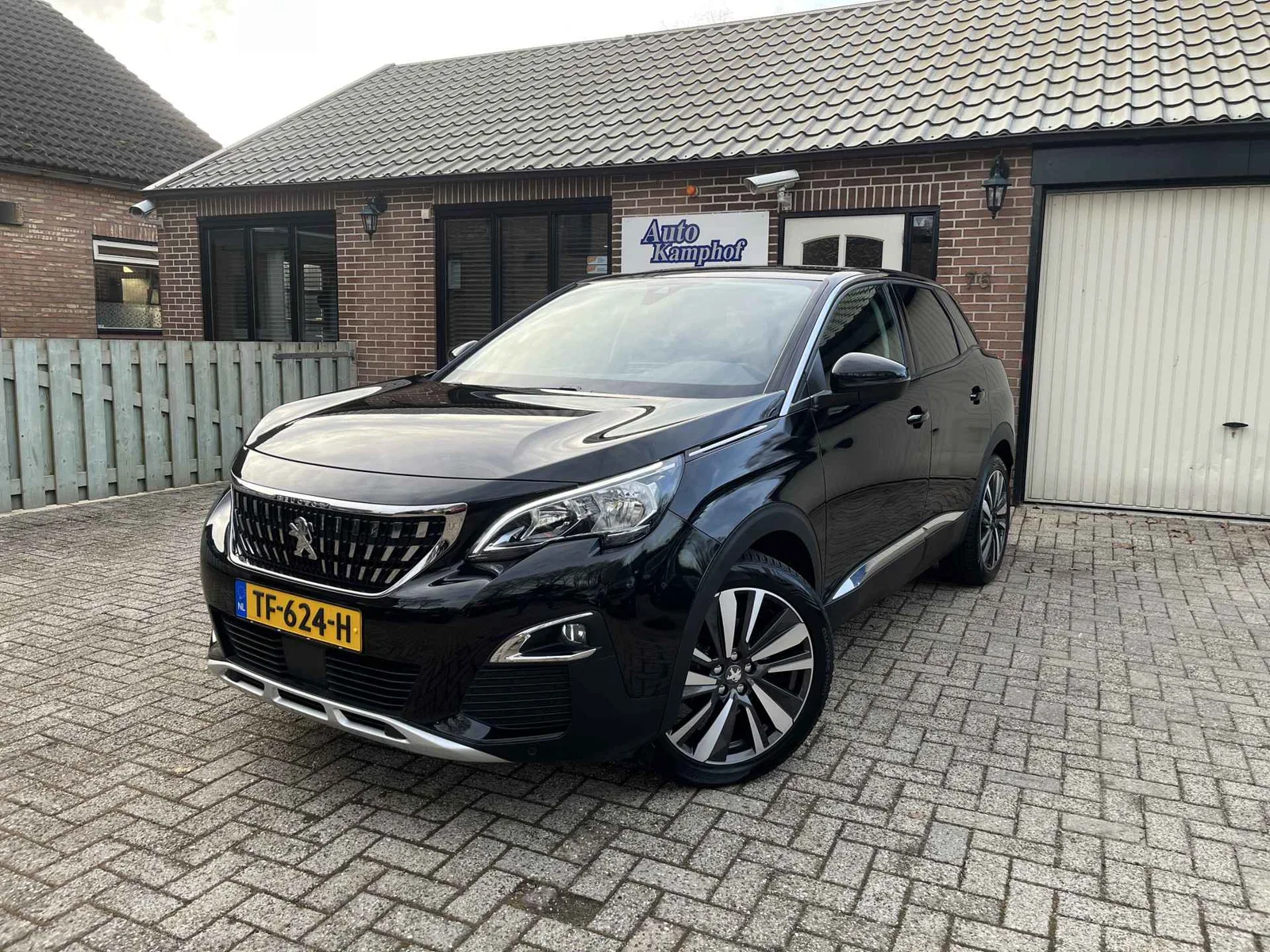Peugeot 3008 (2018) — foto 1