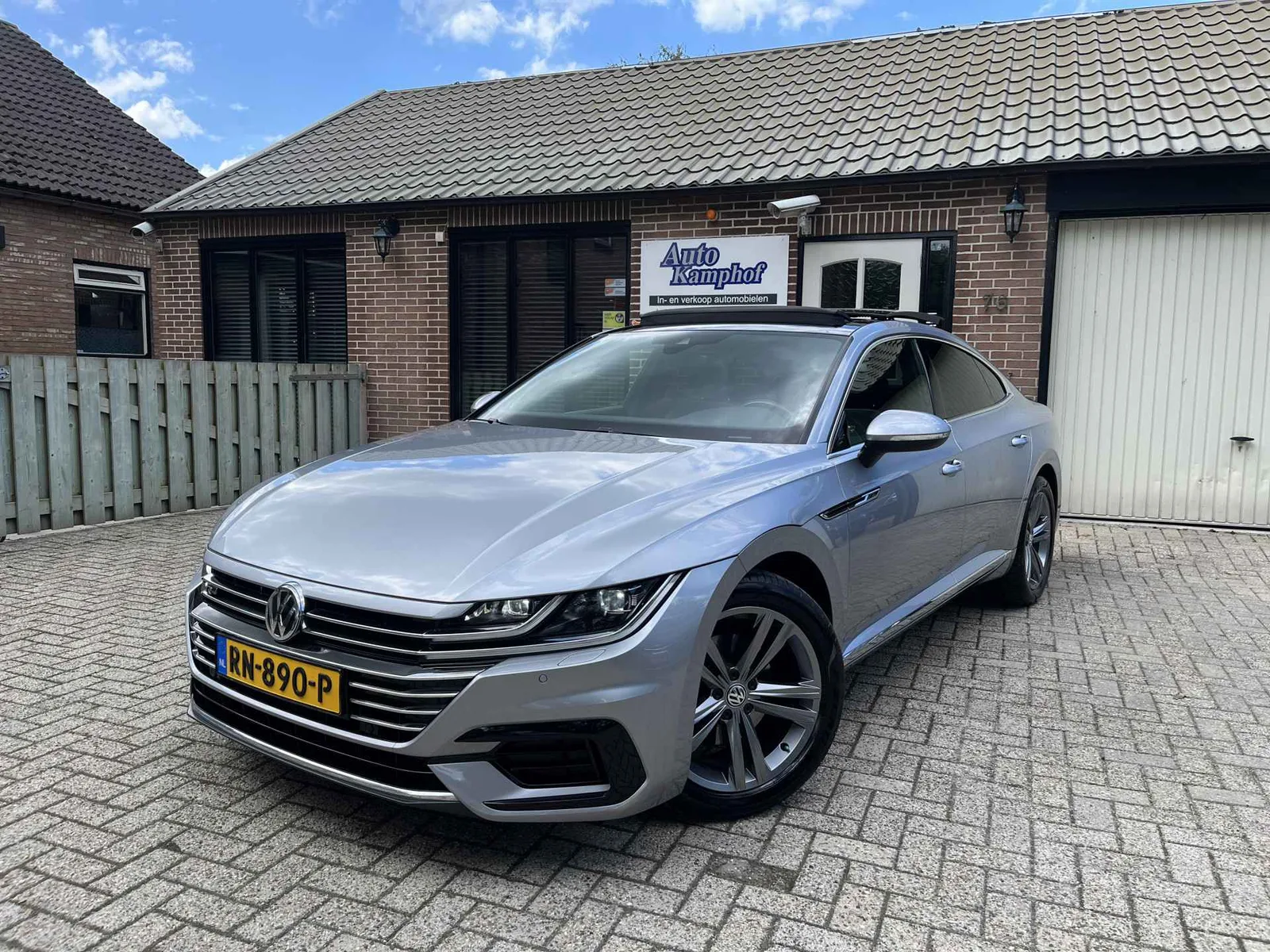 Volkswagen Arteon (2018) — foto 1