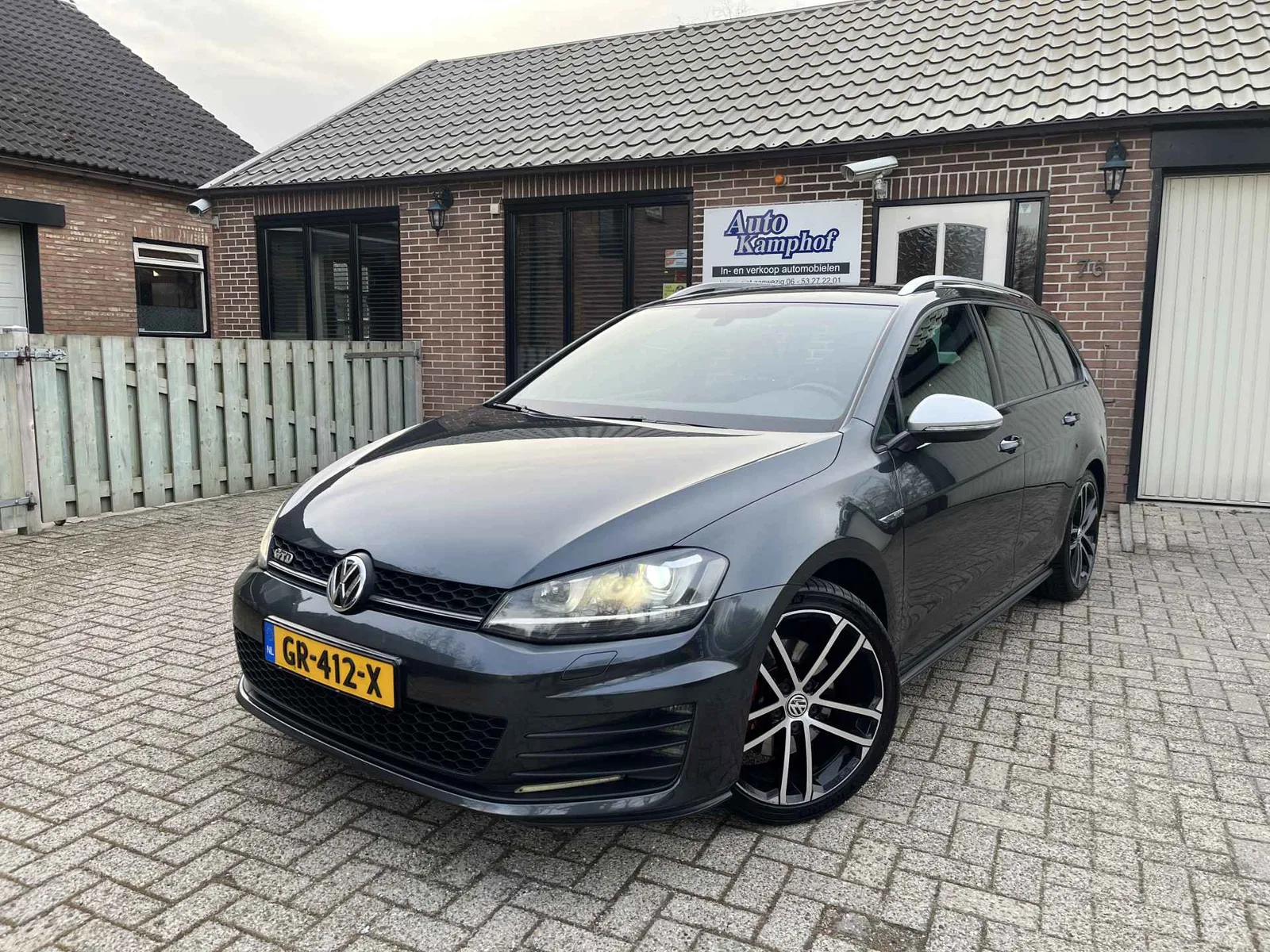Volkswagen Golf (2015) — foto 1