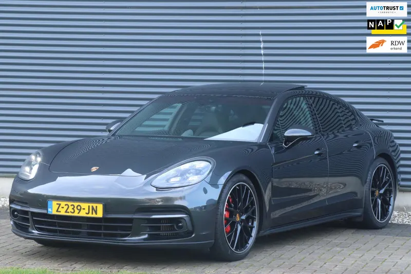 Porsche Panamera (2018)