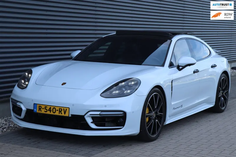 Porsche Panamera (2020)