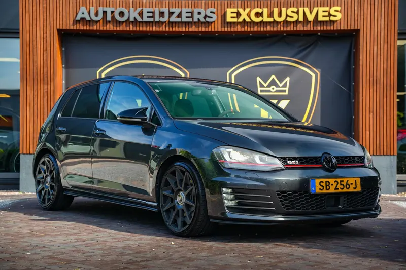 Volkswagen Golf (2013)