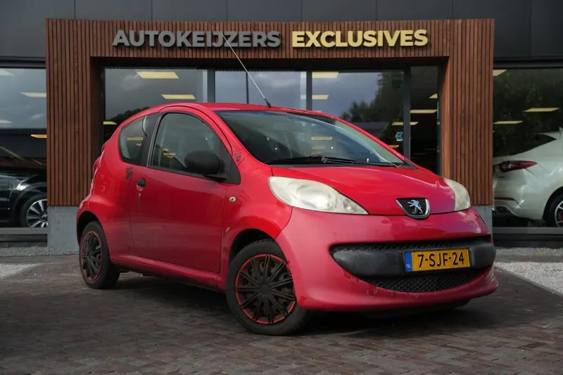 Peugeot 107 (2006)