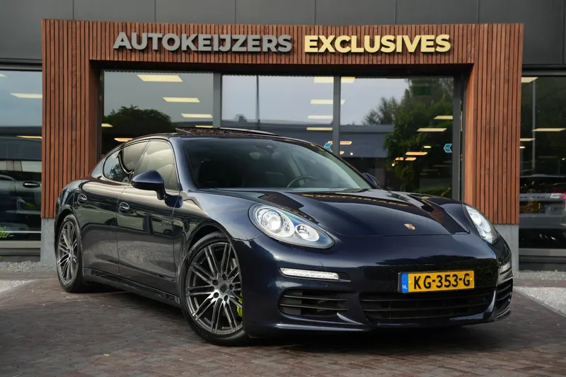 Porsche Panamera (2016)