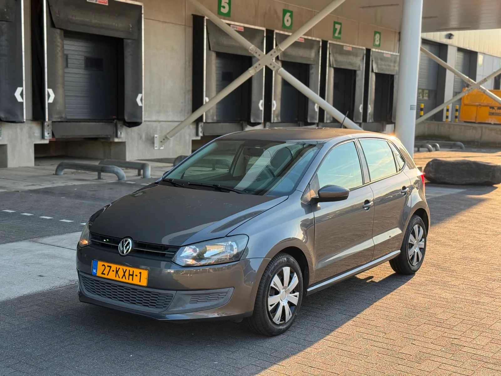 Volkswagen Polo (2010) — foto 1