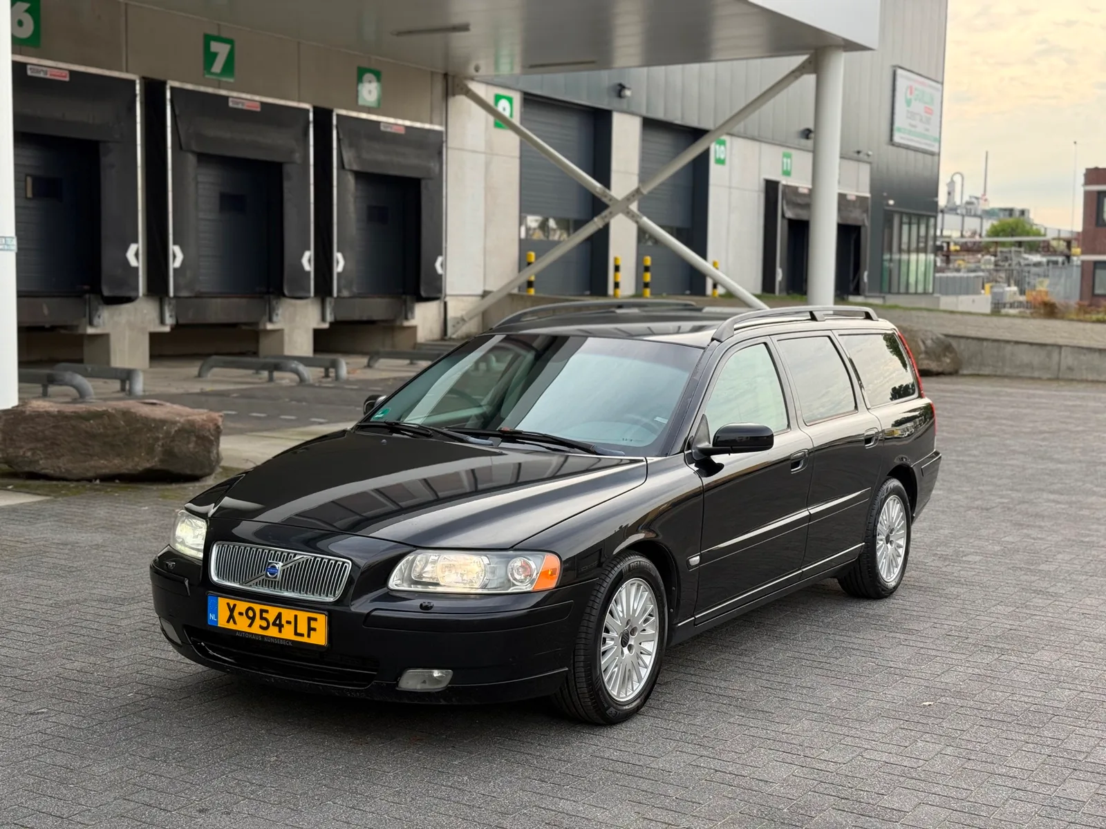 Volvo V70 (2005) — foto 1