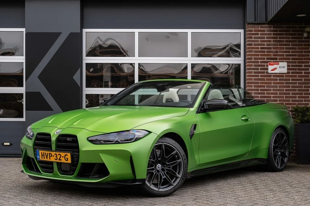 BMW M4 (2022) — foto 1