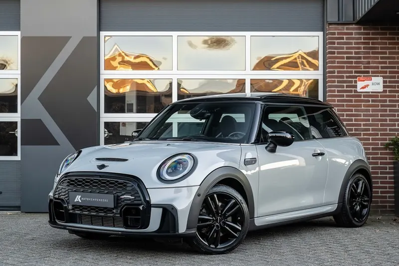 MINI Cooper S (2022)