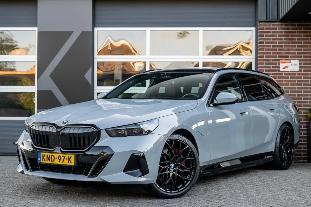 BMW 5-Serie (2025) — foto 1