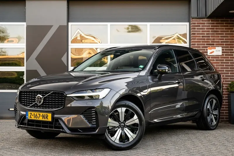 Volvo XC60 (2023)