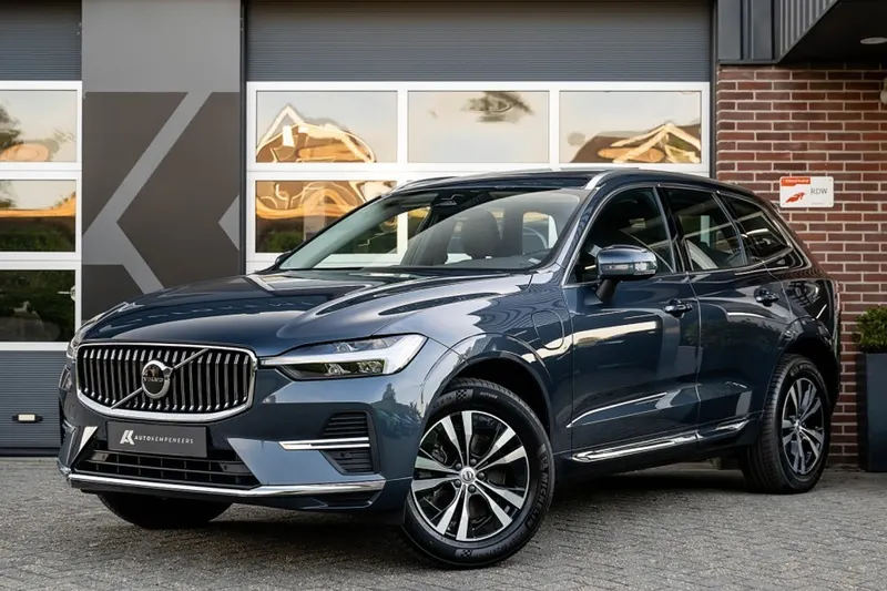 Volvo XC60 (2025)