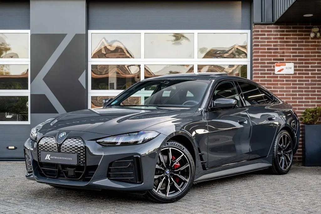 BMW i4 (2025) — foto 1