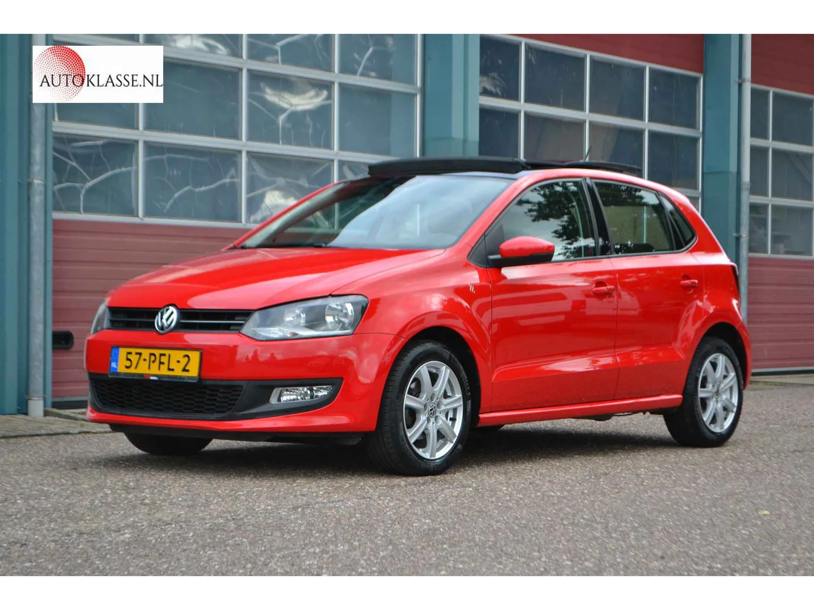 Volkswagen Polo (2011) — foto 1