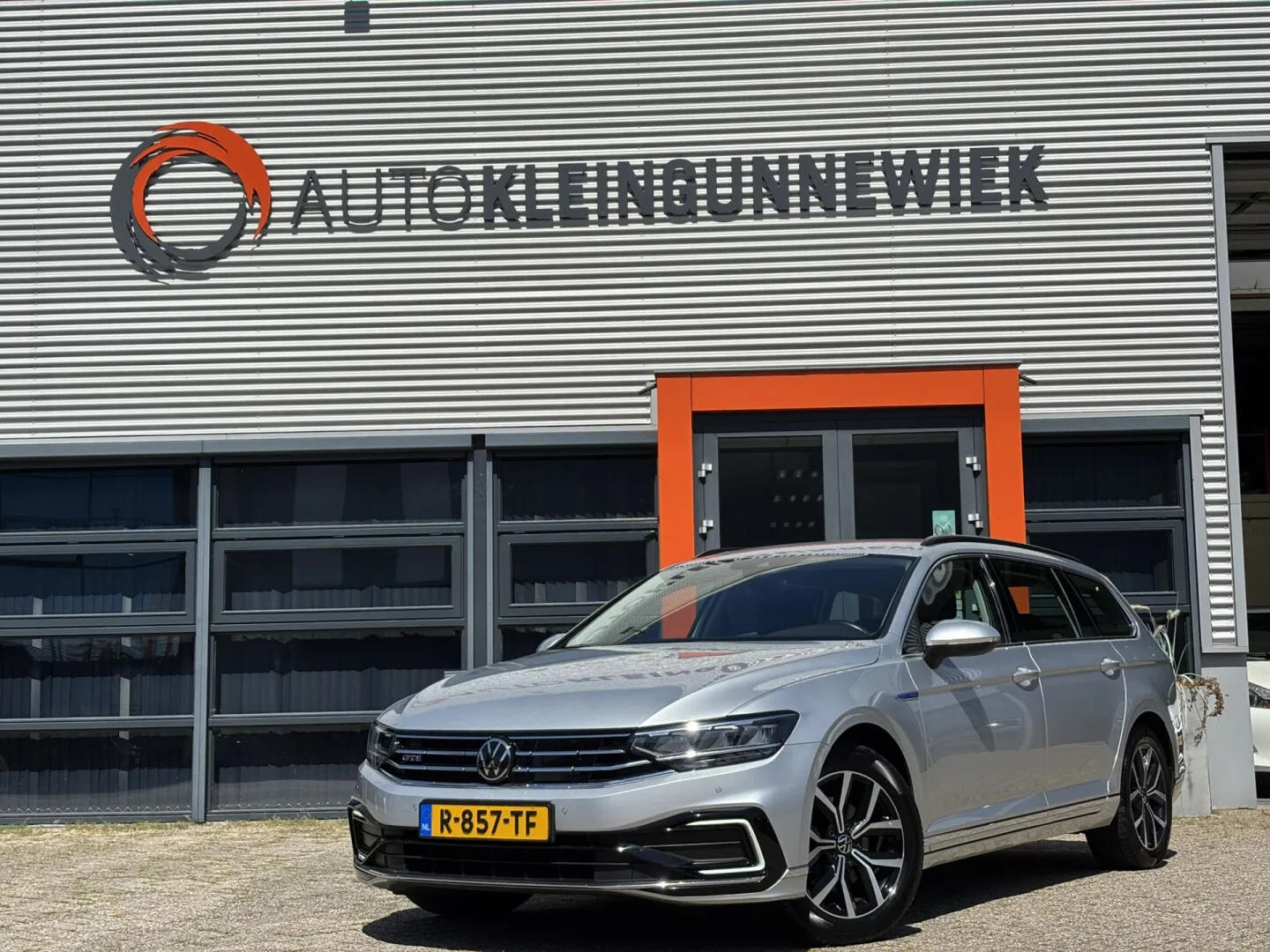 Volkswagen Passat (2020) — foto 1