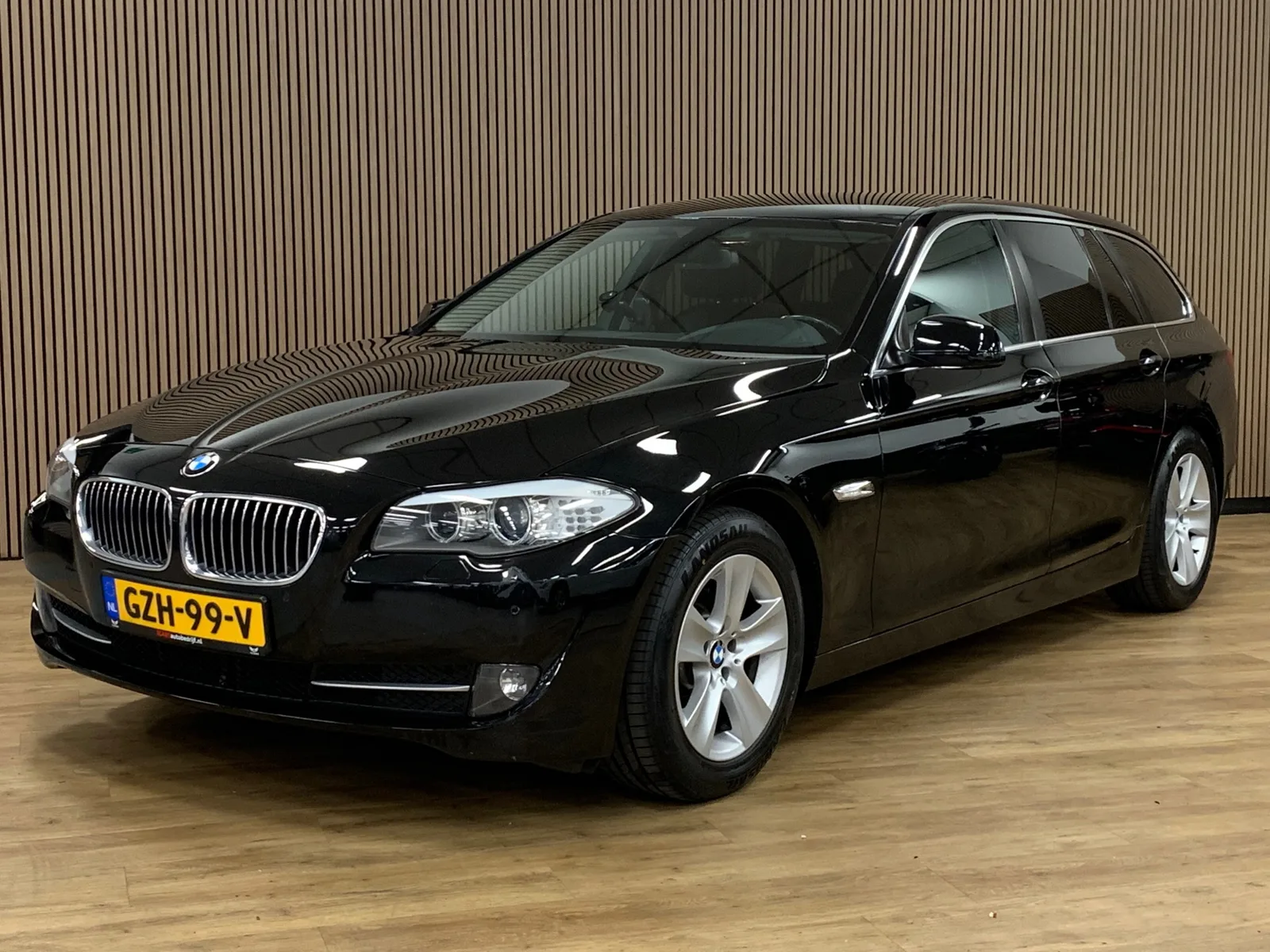 BMW 5-Serie (2010) — foto 1