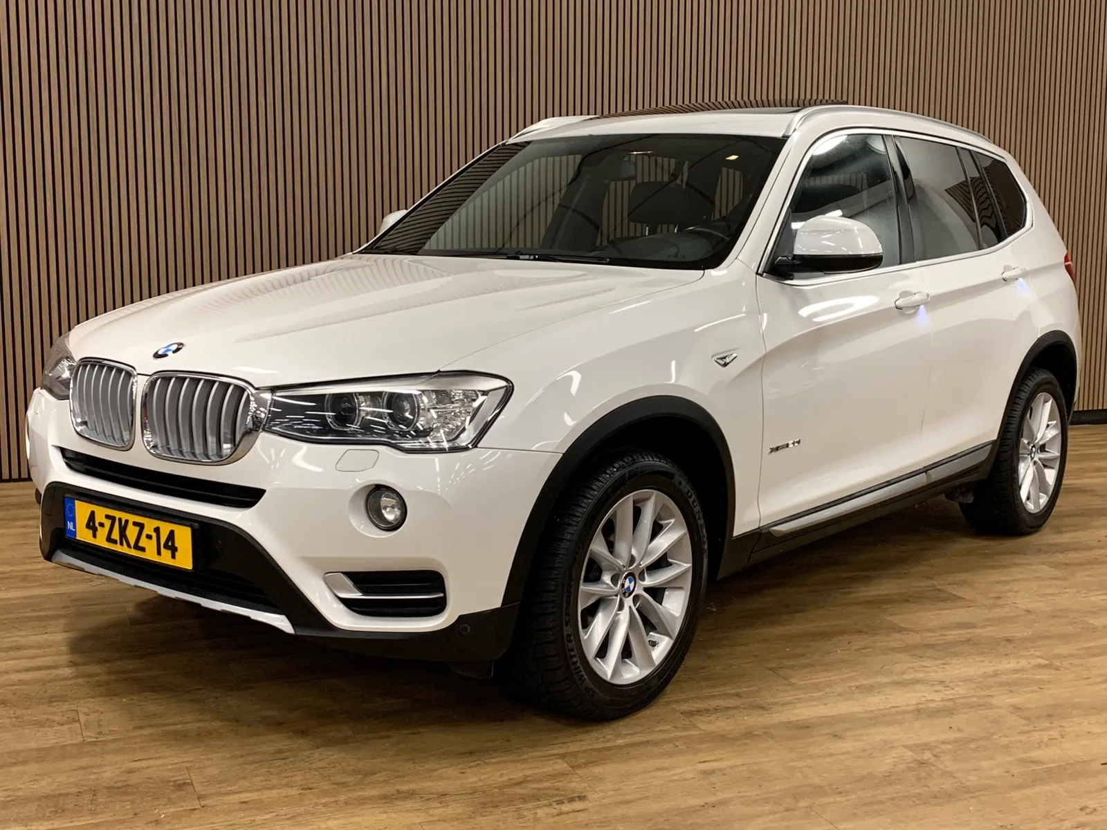 BMW X3 (2015) — foto 1